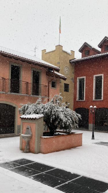 La Corte Di Vicolo Torre Uboldo Exterior foto